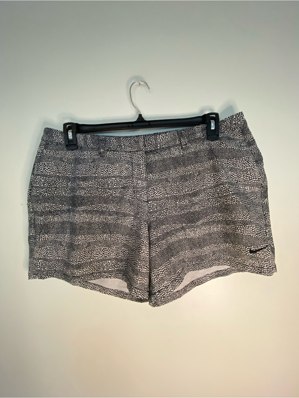 Nike Women's Black & White Speckled Athletic Golf Shorts